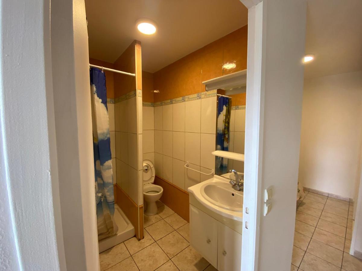 Appartamento Chez K - Studio - Proche Centre - Parking Sainte-Savine Esterno foto