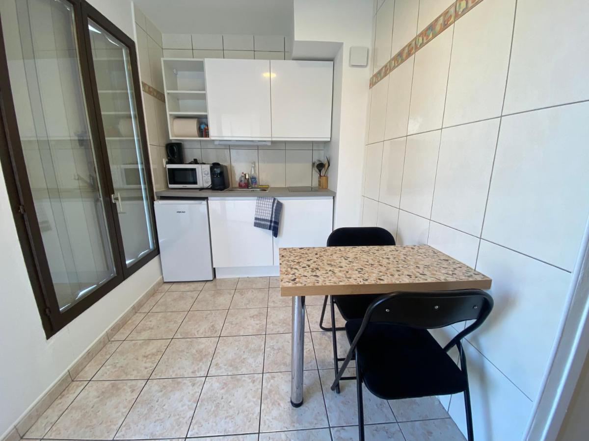 Appartamento Chez K - Studio - Proche Centre - Parking Sainte-Savine Esterno foto